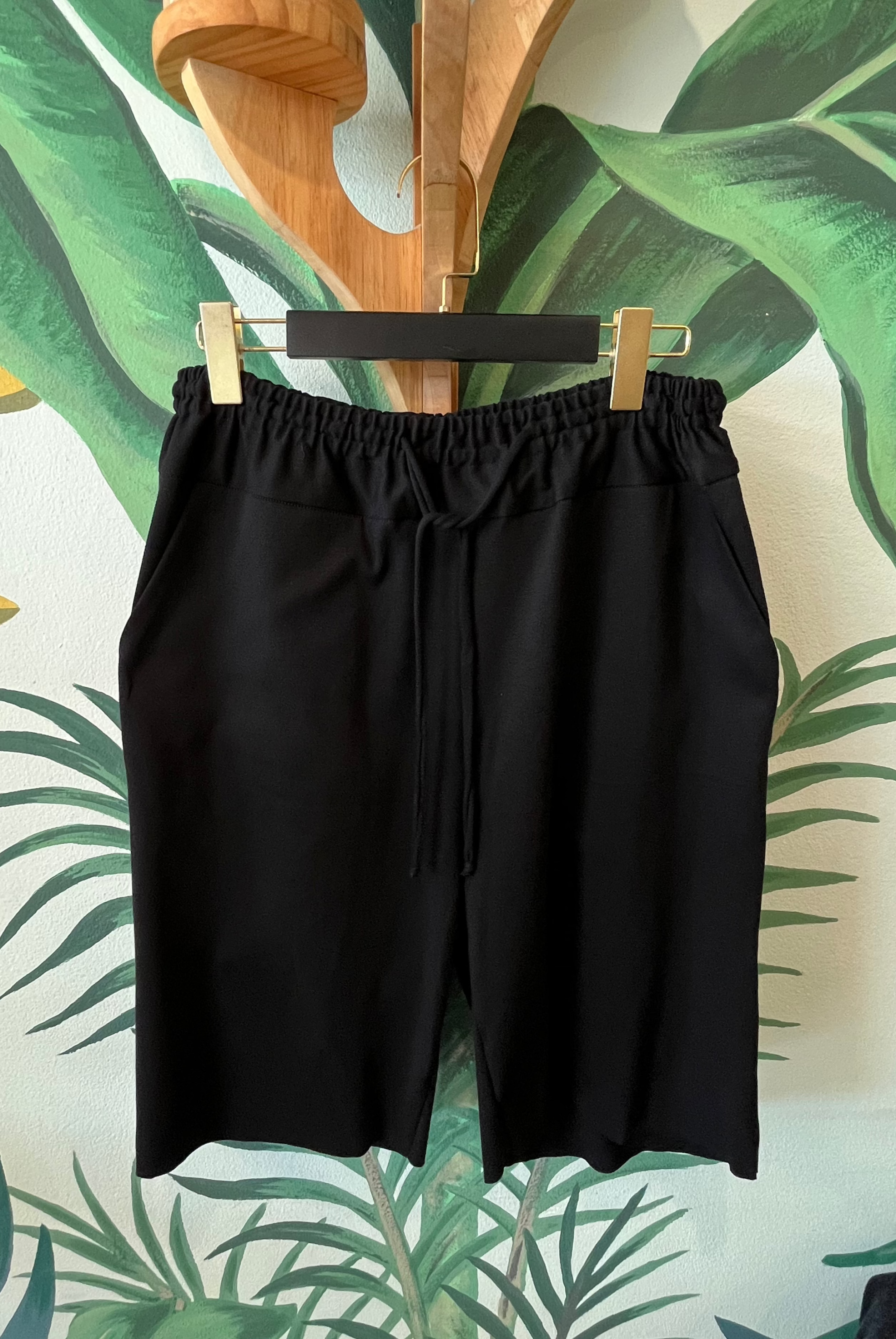 BASIC Unisex Shorts Shorts BestPlanNoPlan Black