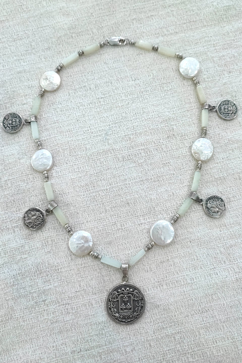 WHITE WISDOM Necklace