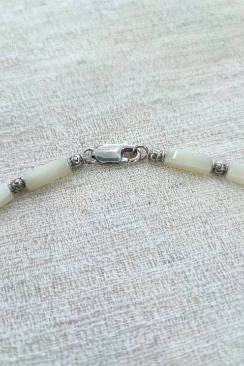 WHITE WISDOM Necklace