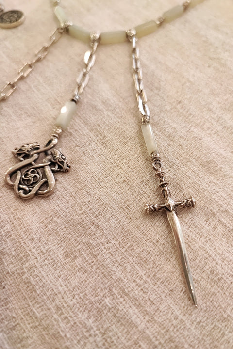 WHITE TANTRA Necklace