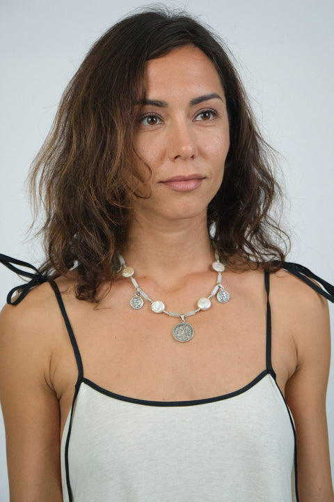 WHITE WISDOM Necklace